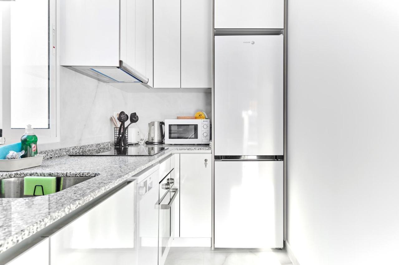 Lovely Sunny Apartment With Shared Pool And Private Parking Τορεβιέχα Εξωτερικό φωτογραφία