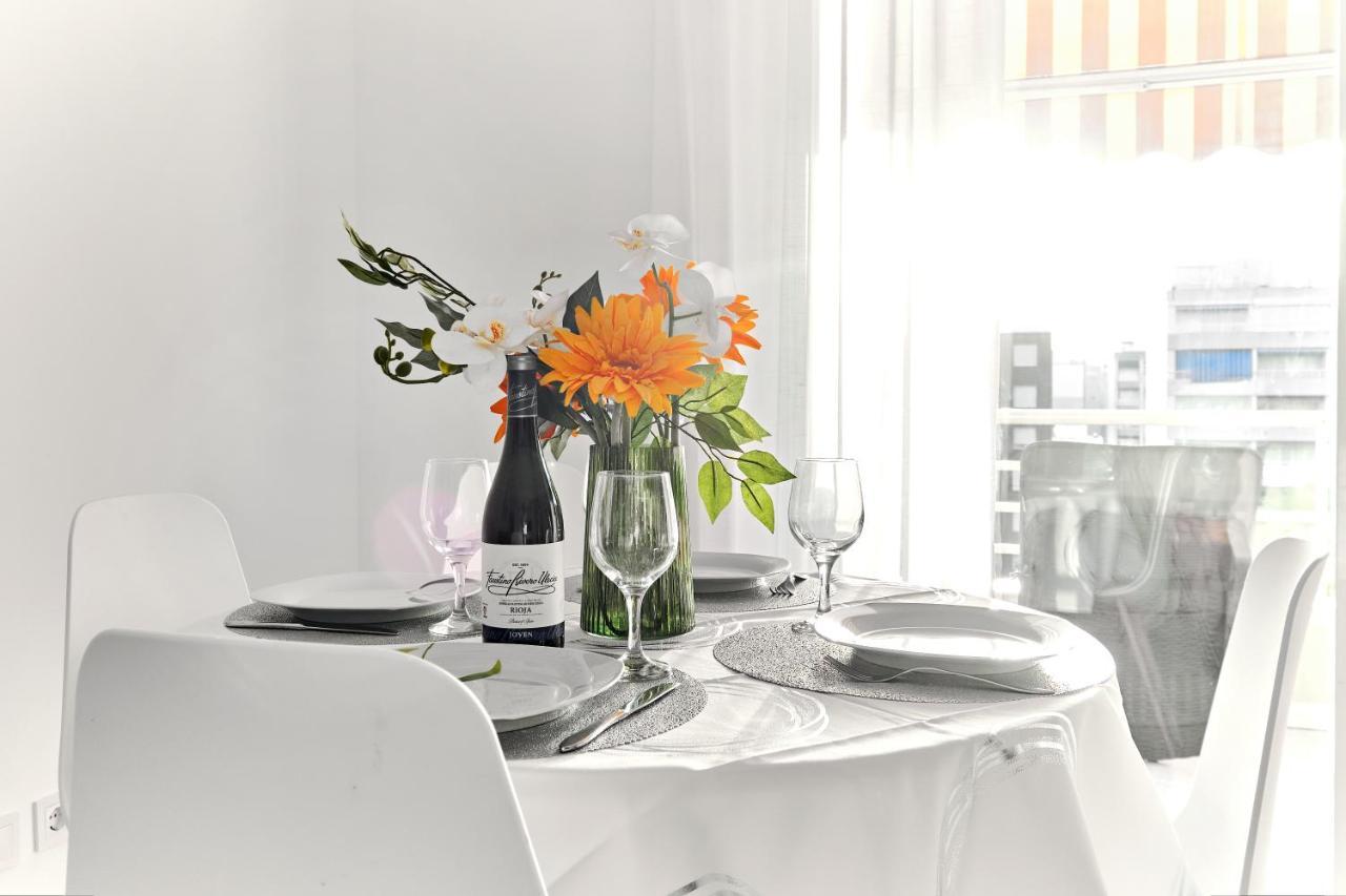 Lovely Sunny Apartment With Shared Pool And Private Parking Τορεβιέχα Εξωτερικό φωτογραφία
